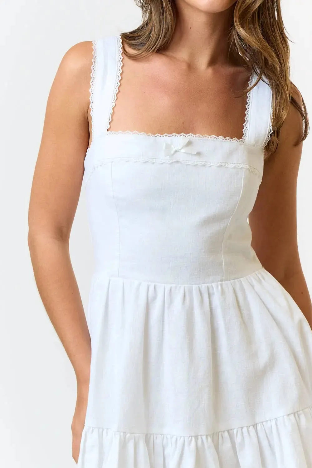 RUFFLED SQUARE NECK BABYDOLL DRESS WHITE